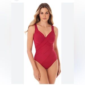 Miraclesuit Rock Solid Revele One Piece Swimsuit 8 Grenadine Coral Pink